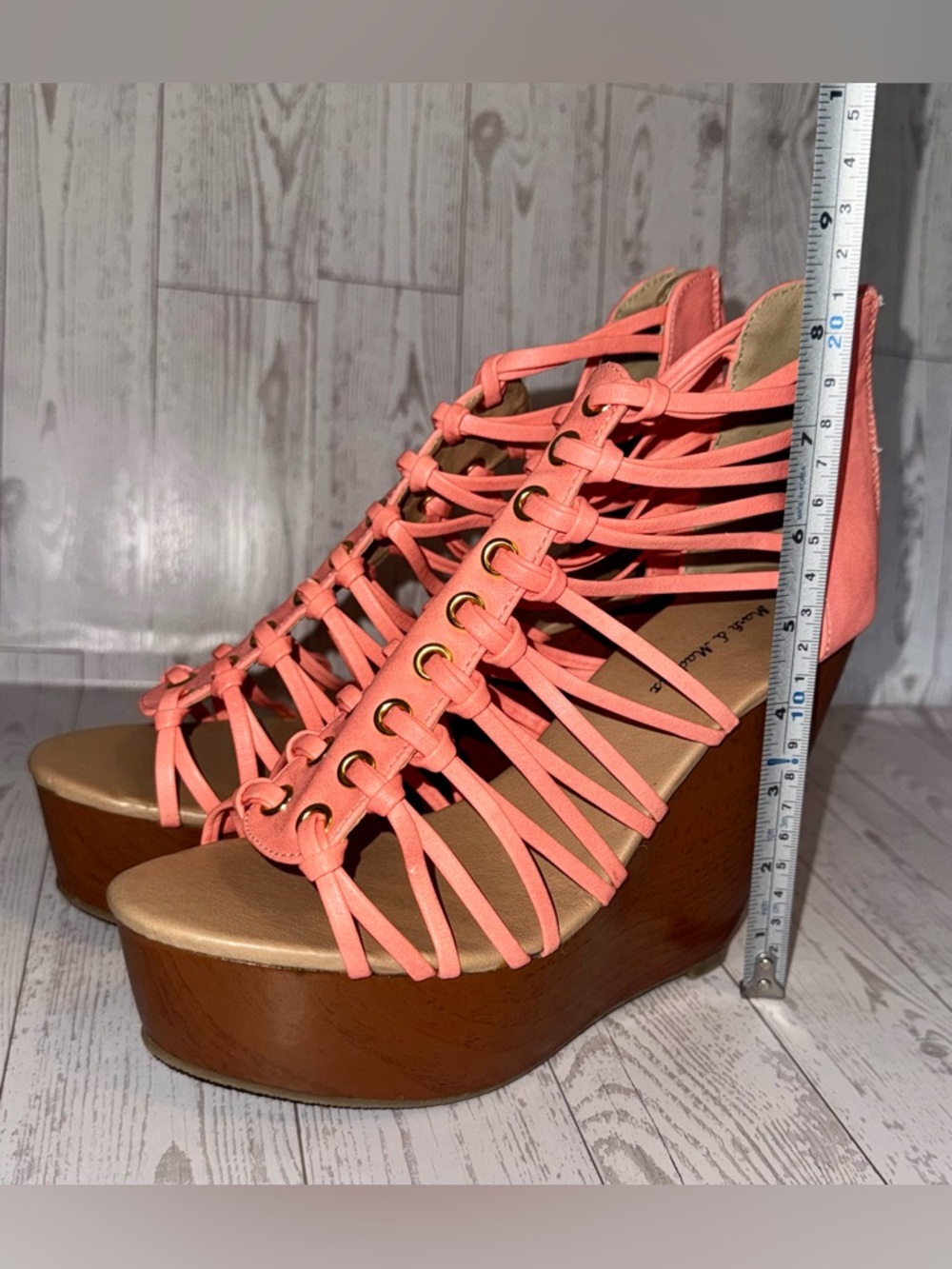 Strappy Coral Wedge Sandals - size 7 - Picture 7 of 11